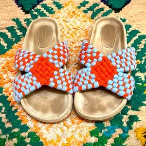 Marea New York Cruzado Sandal in Baby blue/ Ochre - size 38